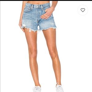 AGOLDE Parker vintage cutoff short in Swapmeet